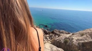 BunnyRabbits - Seduced by the Elastic Ass While Hiking