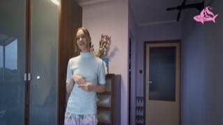 Mira Shark - Step sister asks for advice on whether to shave or not before a date