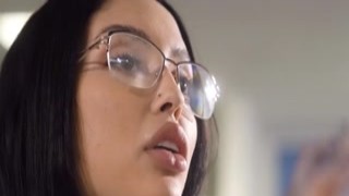 Counselor joins stepmom and stepdaughter