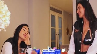 Jenifer Play - Cornudas Lesbiana Tienes Sexo Lesbico Delicioso! Xxx Lesbian Sex Jenifer Play