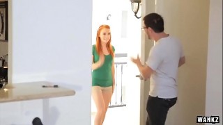 wankz- alyson is legally obliged to train newcummer kylie for the lead role as t