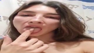 Mila Fox - Very Big Nipples&iexcl; Mila Fox