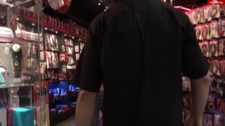 Skandal !! Ao PUBLIC im Sexshop mit Natalie_Hot 2