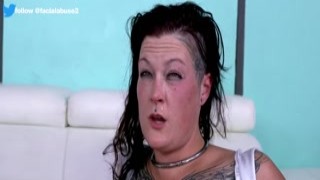 Using a soulless MILF as a fuck toy