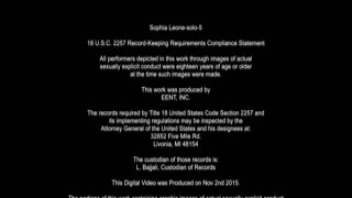 Sophia Leone - Solo 5