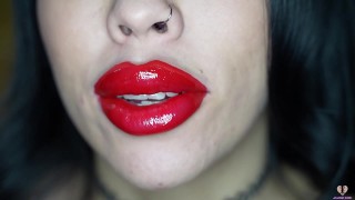bimbo lips blowjob