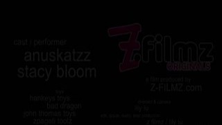 Anuskatzz &amp; Stacy Bloom - Fist Up Their Asses in 4K
