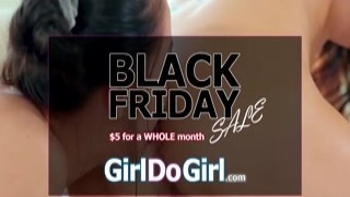 Fuck stepmommys pussy with that tongue