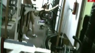 USER TREFFEN Brutal ANAL im Fitnessraum mit Nikki-Heat