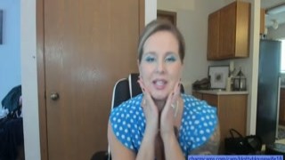 Join me for a chat in my dynamic chatroom