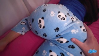 parte 1 me quedo sola en casa de mi amigo...y esto paso porno casero