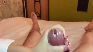 22 flowers model is a clerk at Shibuya 1◯9! She enjoys a big blowjob, a great anal licking, a healing nipple licking, and beautiful legs and bare feet, and she shows her complete face!