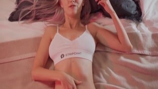 Eva Elfie - Pizza Guy Fucks Oiled Pussy during the Live Stream on Stripchat