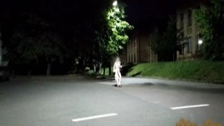 Lilee Lay - Risky walking naked in the city at night