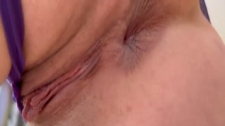 Dirty Talking Milf Riding Cock POV (1080)