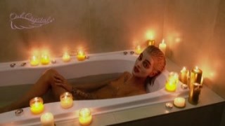 Owl Crystal - Cozy Homemade Blowjob in the Bathroom