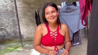 acaso no es justo que te de dinero por venir vecino 