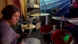 felicity feline drumming in her lockout