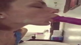 beautiful bimbo sucking dick