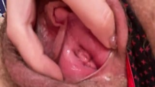  A fitness influencer posts a photo of themselves doing an intense workout, with sweat dripping down their muscles, and encourages fans to stay motivated