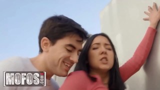 lucky jordi meets busty valeria valois who desperately asks for his help in exchange with a nice blowjob - mofos