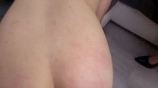 WTF is that sheeeet coming out of the dudes ass!!?