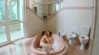 Lucie Wilde - Jacuzzi Sex Tape in 4K