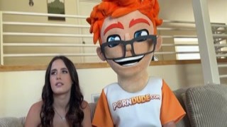 Netflix and Chill to Netflix and Thrill: Daisy Pheonix X ThePornDude!
