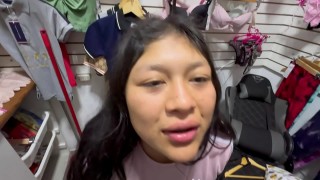 me folle a vendedora de calzones del mercado en el centro de lima
