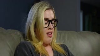 Teen stepsister thanks stepbro with sex