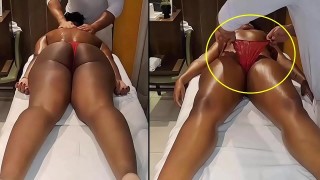 camera flagra terapeuta tirando a calcinha da cliente durante atendimento - massagem tantrica - video real